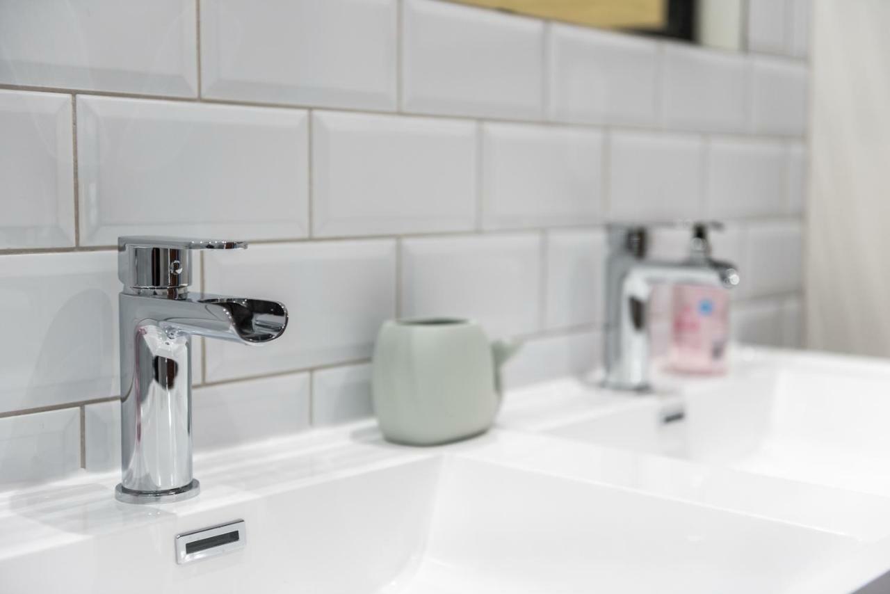 Lovely Central Edinburgh Apartment エクステリア 写真