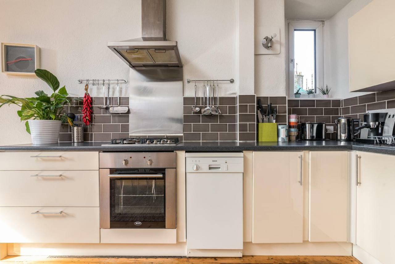 Lovely Central Edinburgh Apartment エクステリア 写真