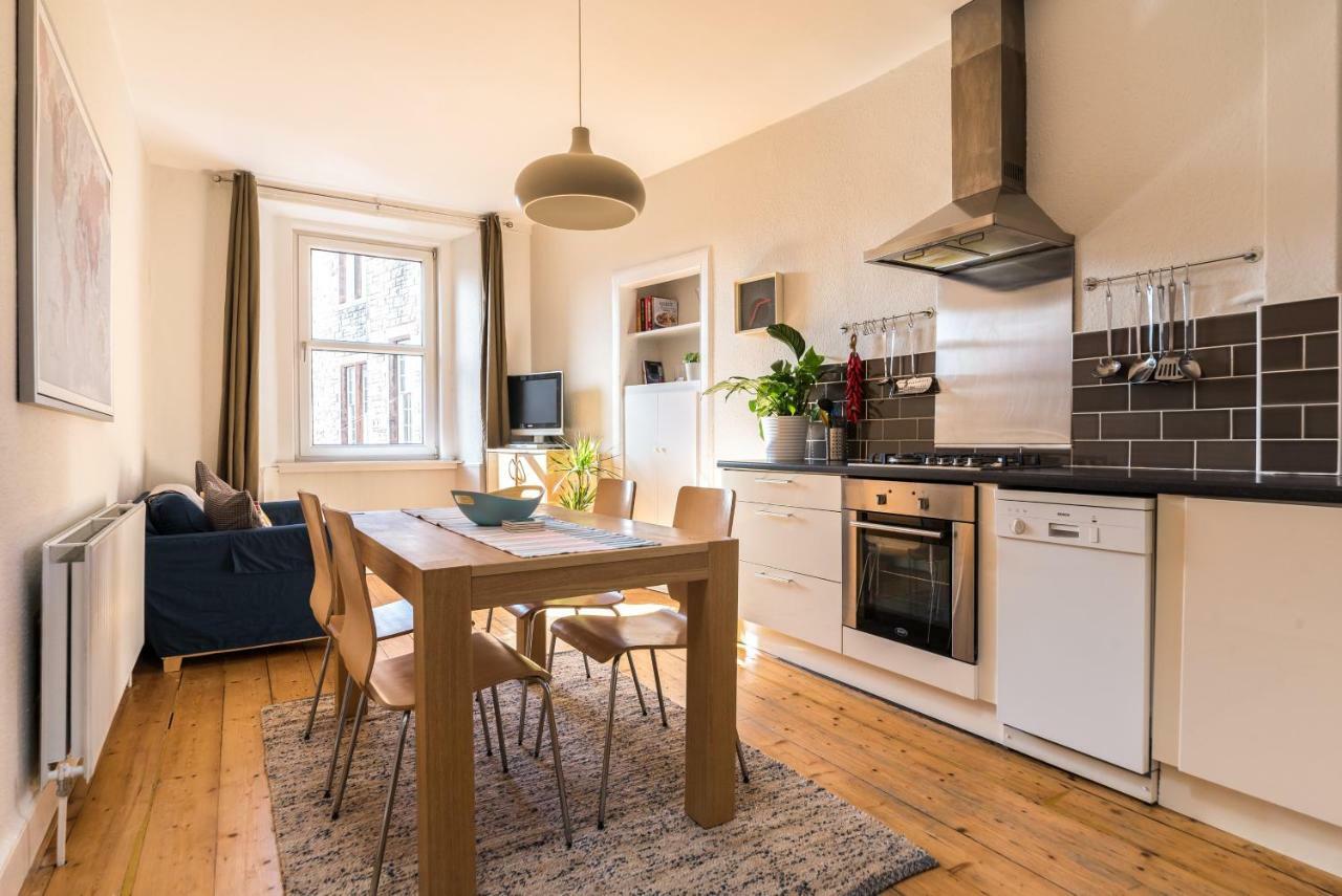 Lovely Central Edinburgh Apartment エクステリア 写真