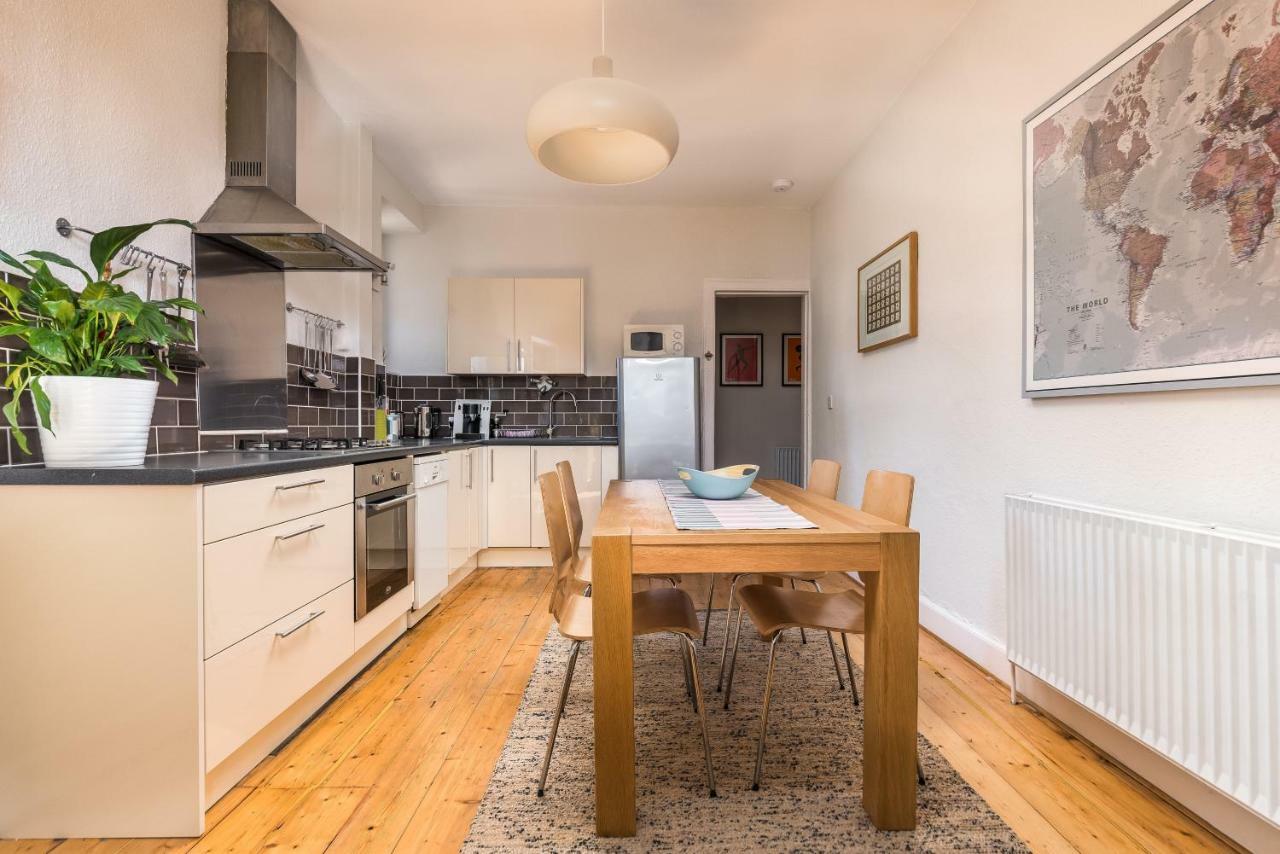Lovely Central Edinburgh Apartment エクステリア 写真